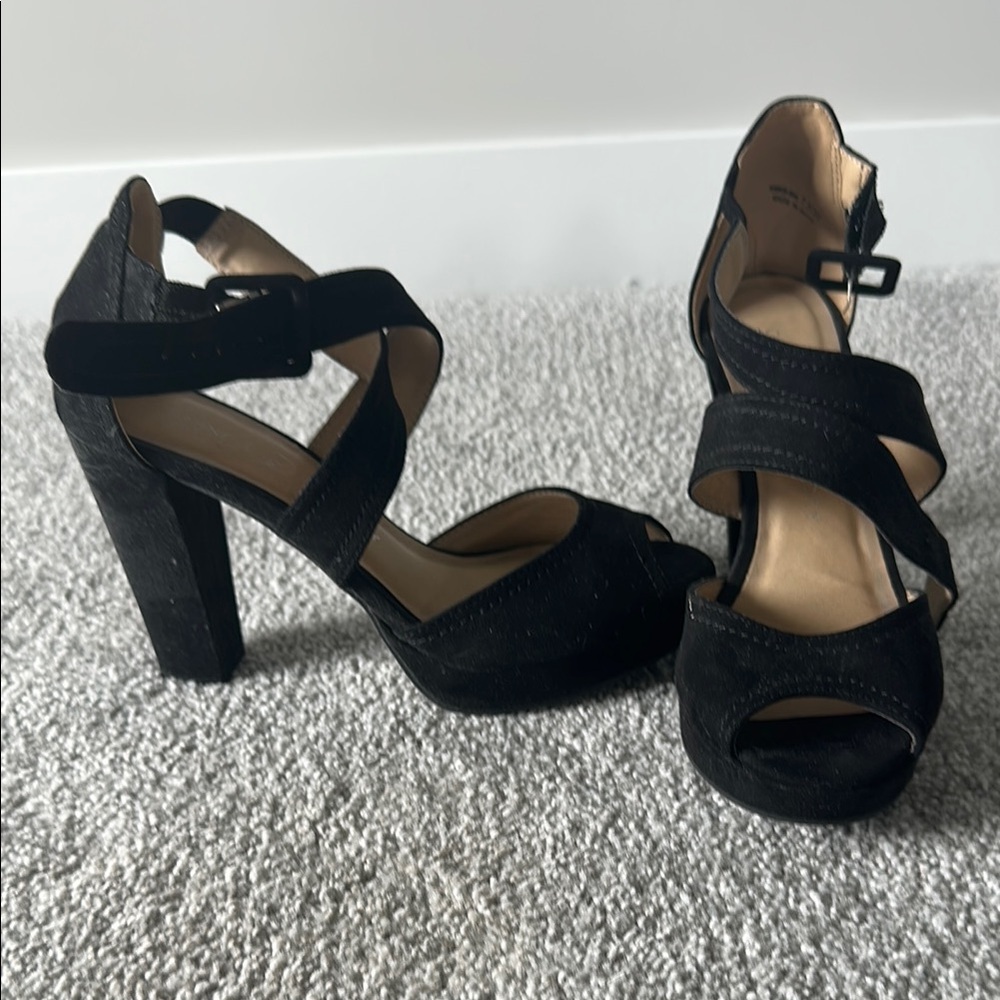CL by Chinese Laundry Black Chunky Heels with Peep-Toe